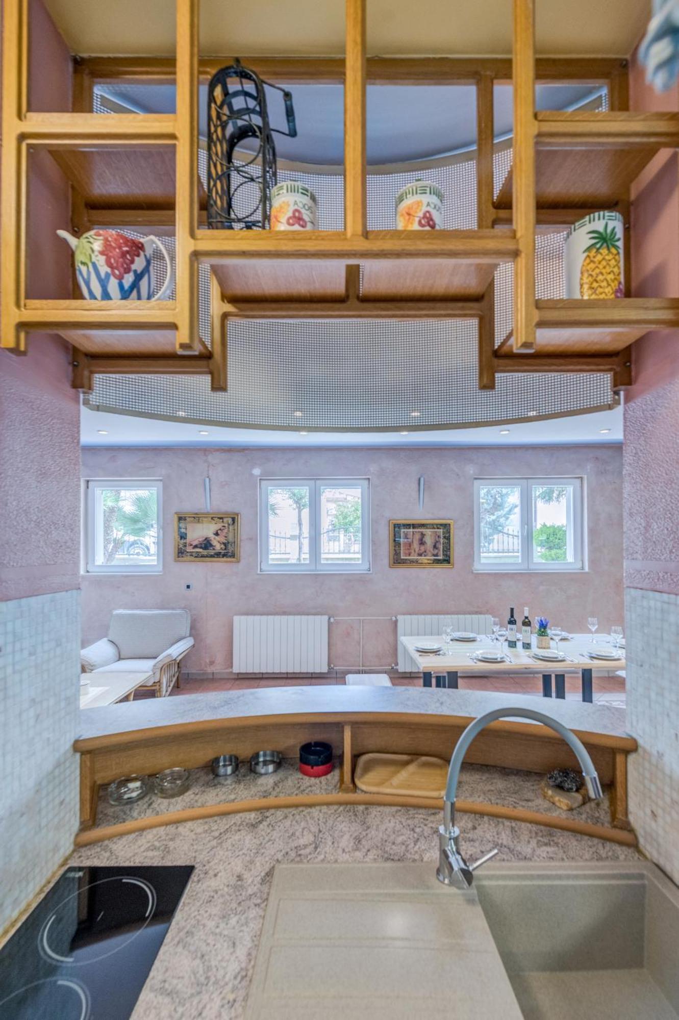 Blue Dolphin Apartment - Private Indoor Pool, Jacuzzi, Garden Split Exterior foto
